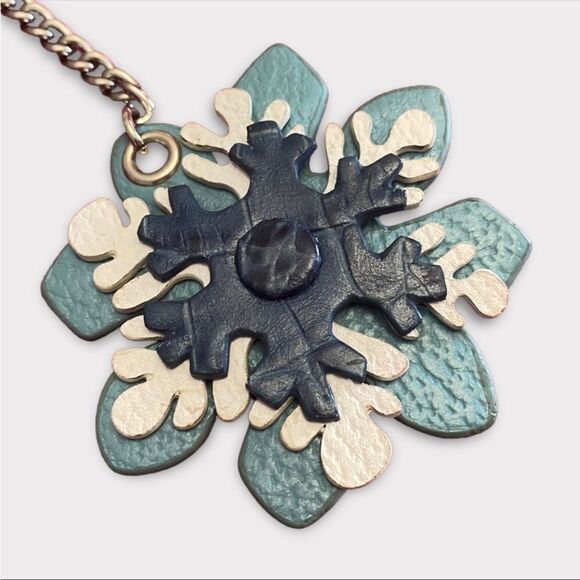 3/$15 Handmade Leather Snowflake Keychain - Picture 2 of 5
